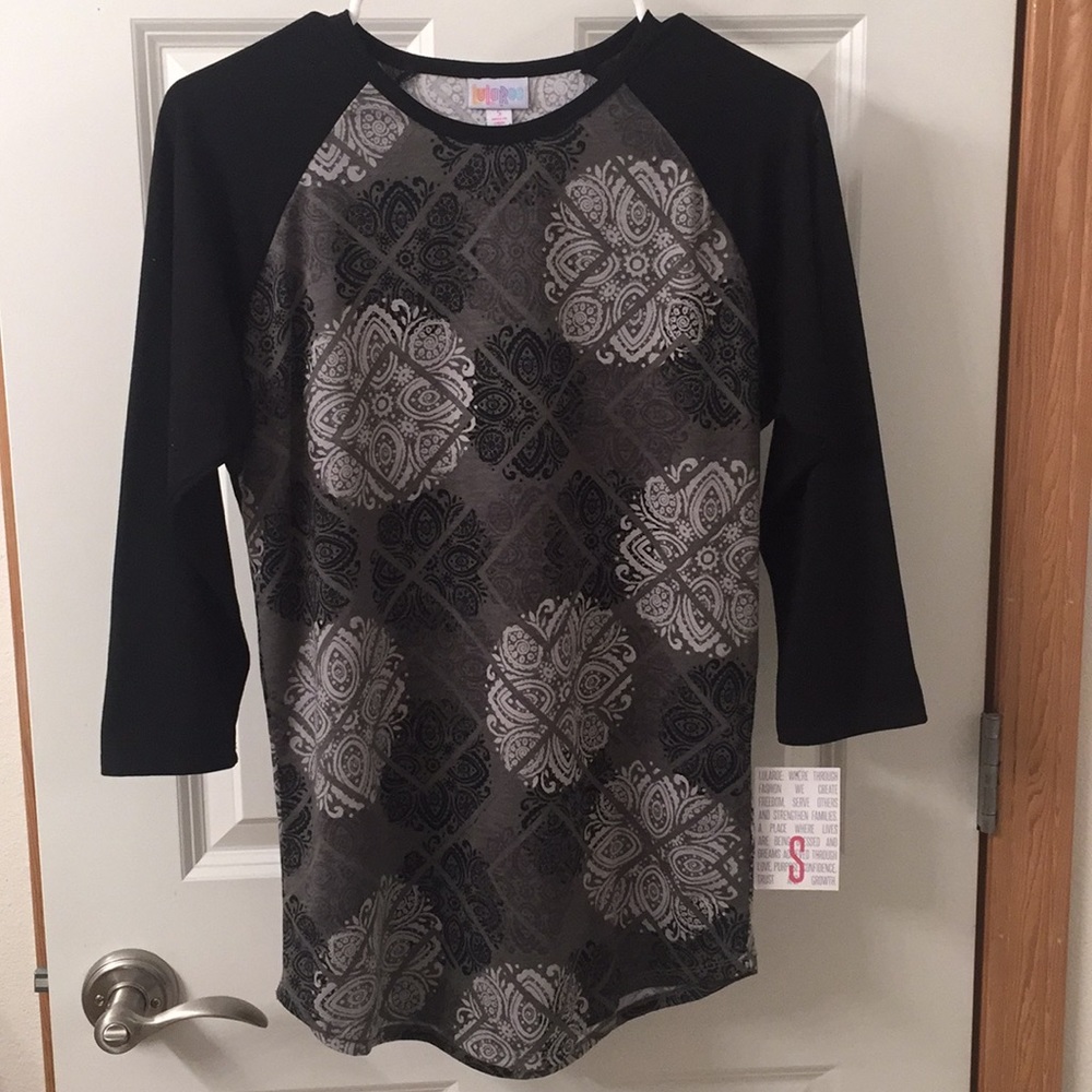 LuLaRoe Randy Tee